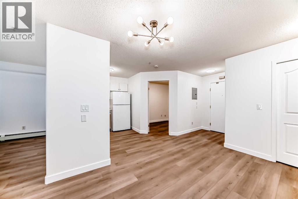 Single Family House for Sale in   Pinecliff Grove NE Pineridge Calgary 