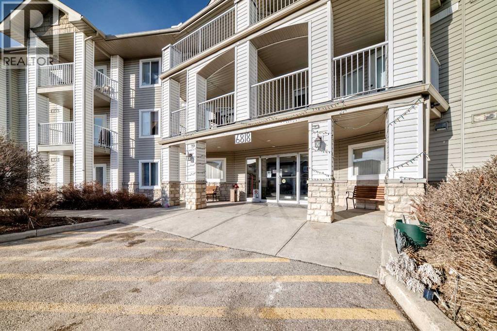 Single Family House for Sale in   Pinecliff Grove NE Pineridge Calgary 