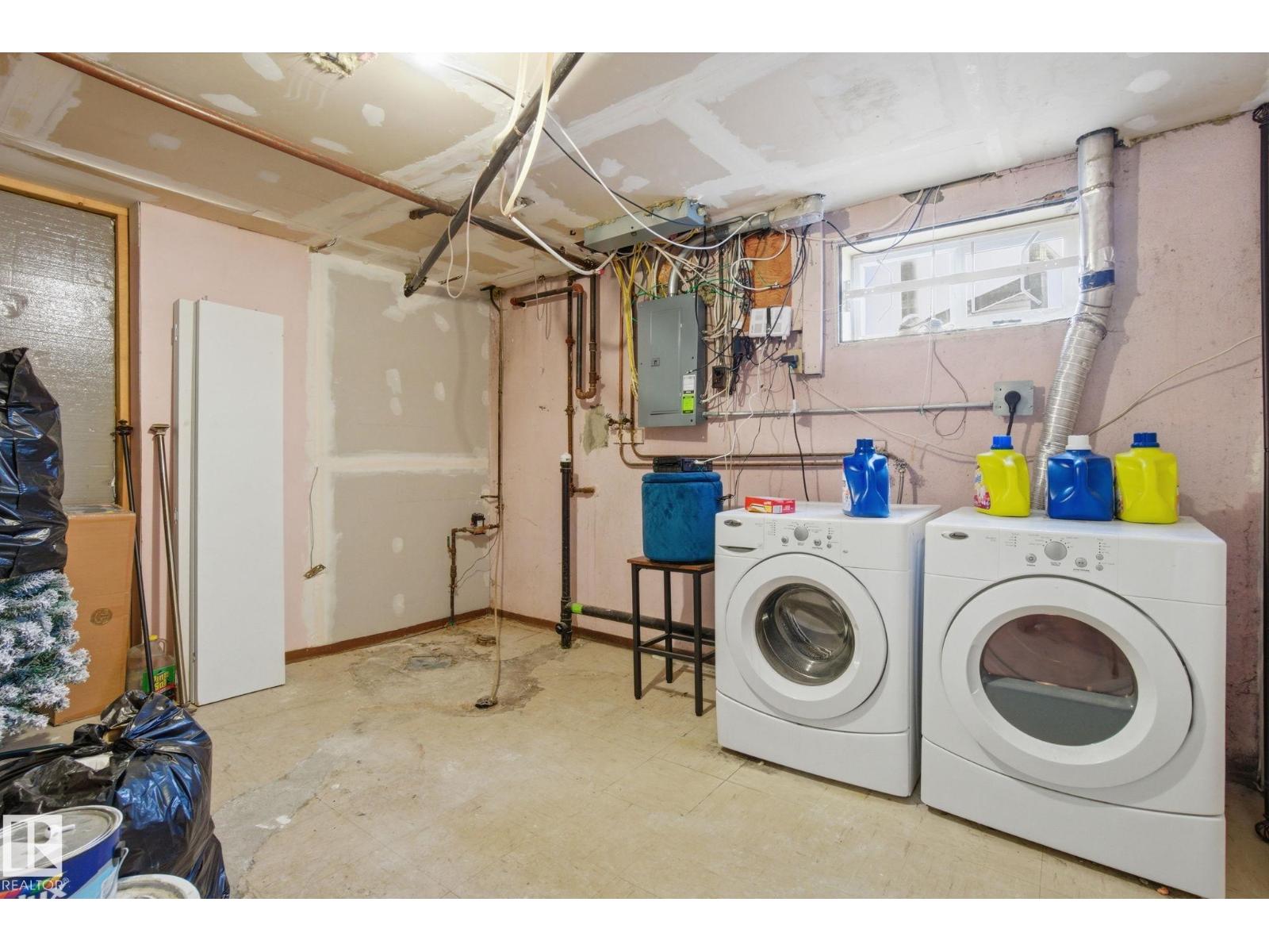 Single Family House Bungalow for Sale in   ST NW Edmonton 