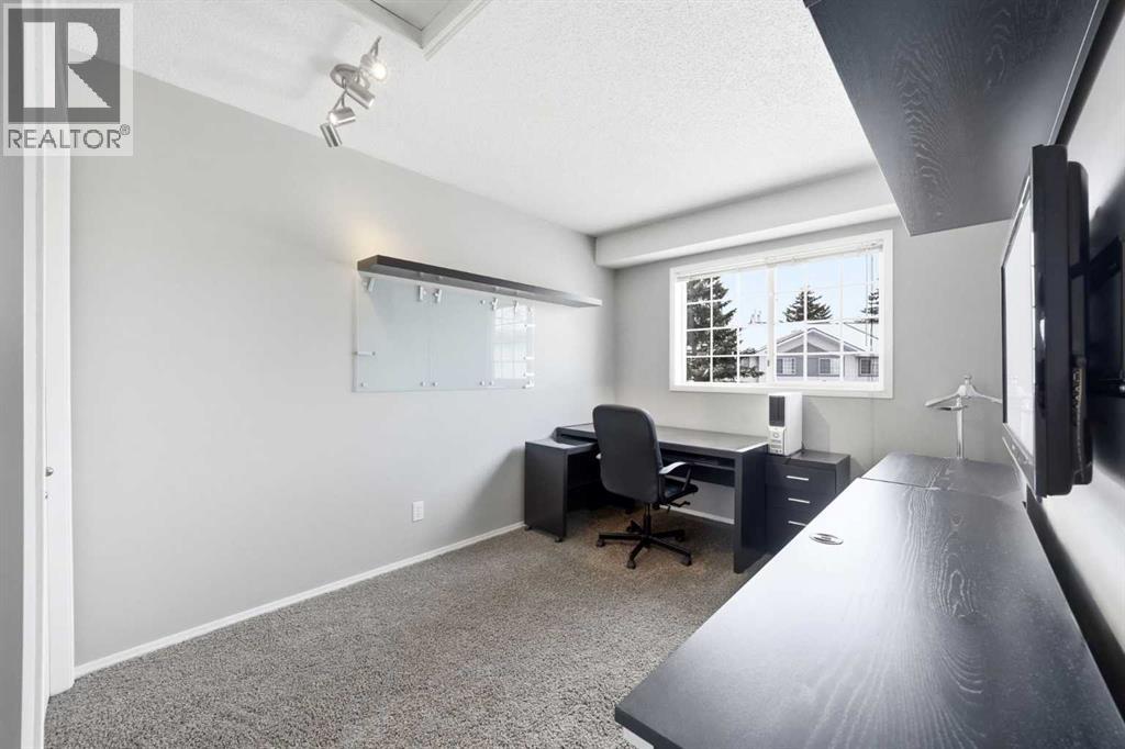 Single Family House 4 Level for Sale in  Kingsland Villas SW Kingsland Calgary 