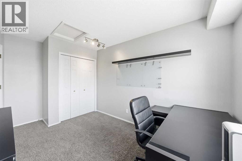 Single Family House 4 Level for Sale in  Kingsland Villas SW Kingsland Calgary 