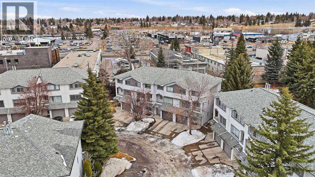 Single Family House 4 Level for Sale in  Kingsland Villas SW Kingsland Calgary 