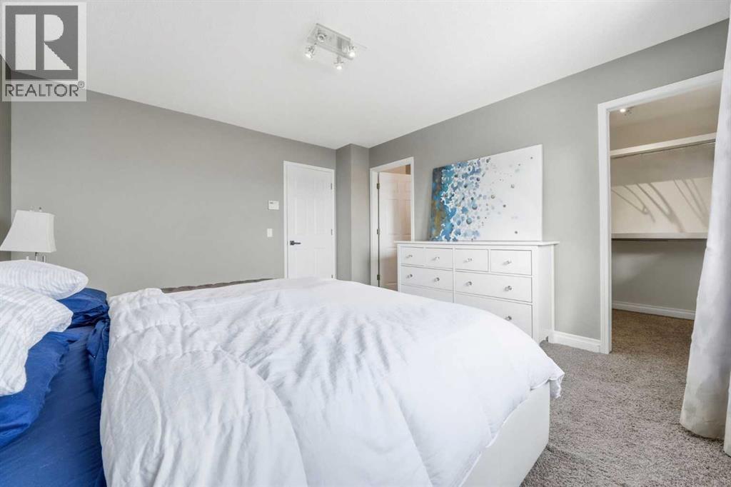 Single Family House 4 Level for Sale in  Kingsland Villas SW Kingsland Calgary 