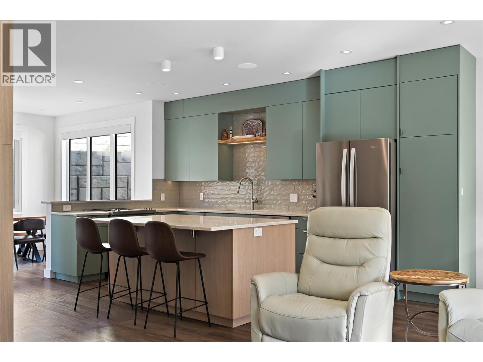 726 TAYNTON DRIVE - 25