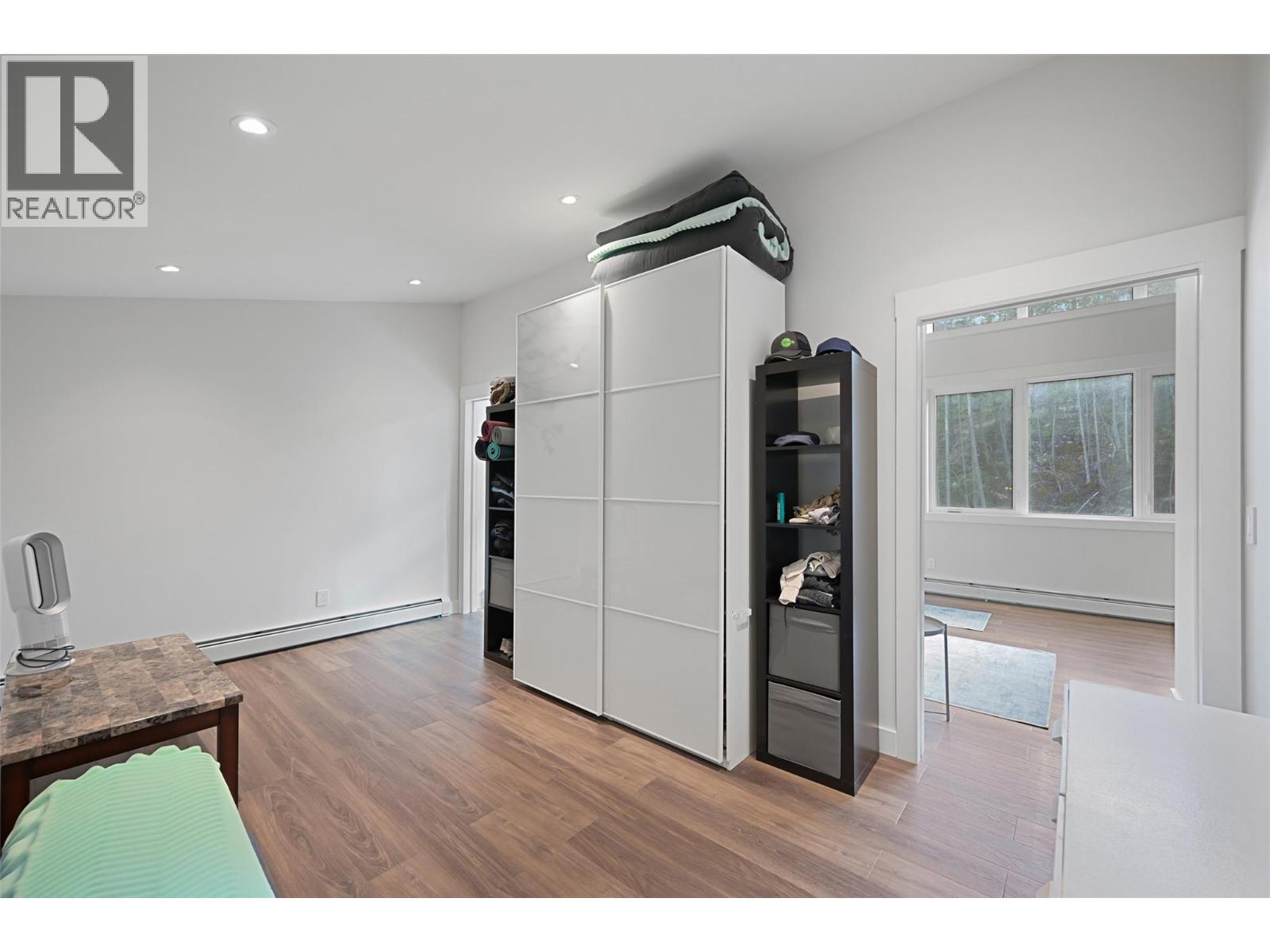 726 TAYNTON DRIVE - 45