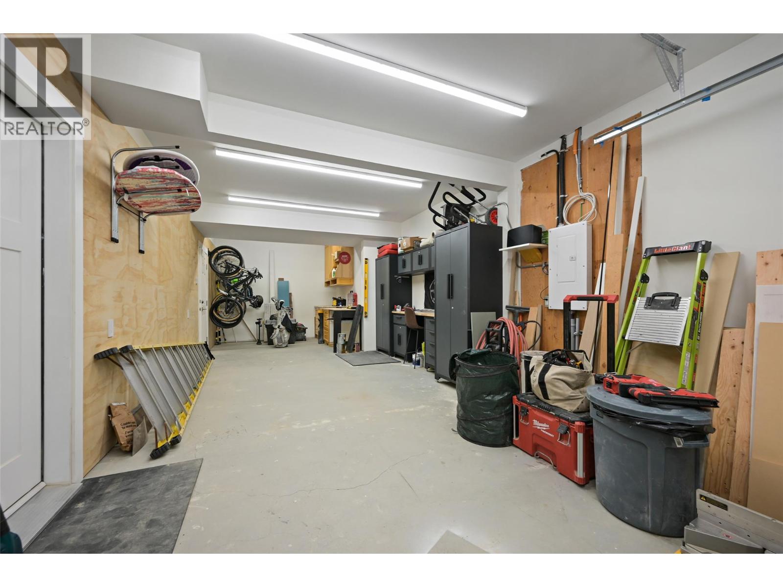 726 TAYNTON DRIVE - 59