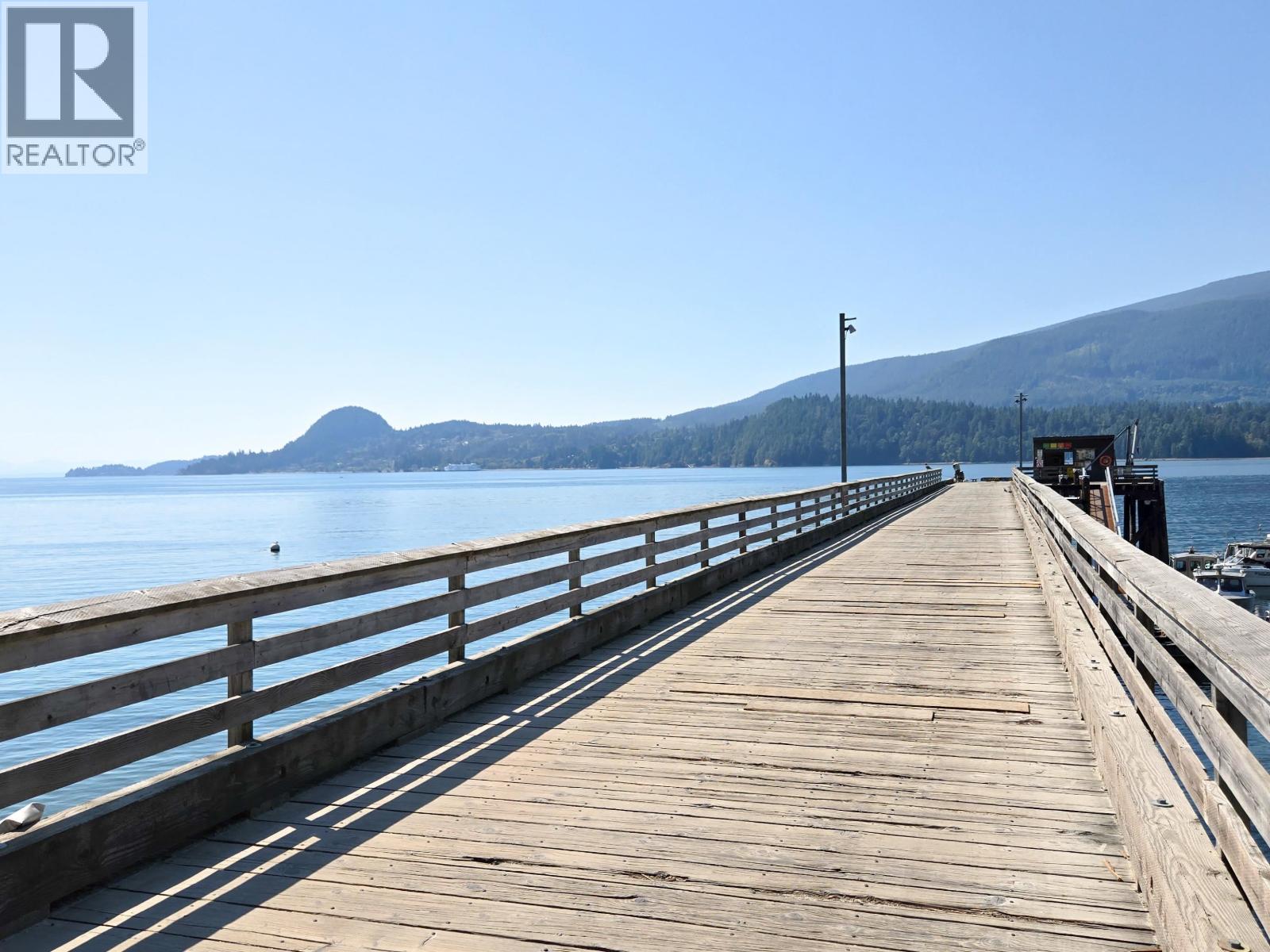 793 ANDY'S BAY ROAD, Gambier Island