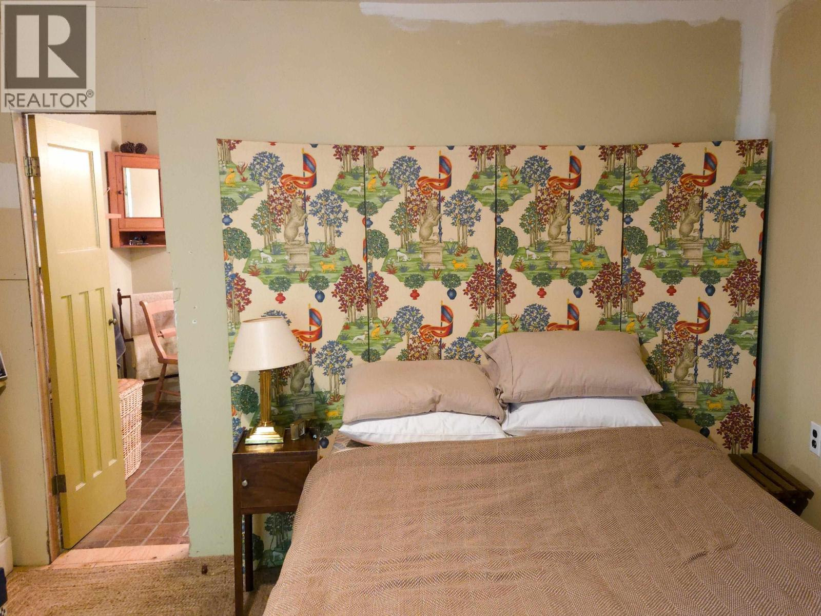 793 ANDY'S BAY ROAD, Gambier Island