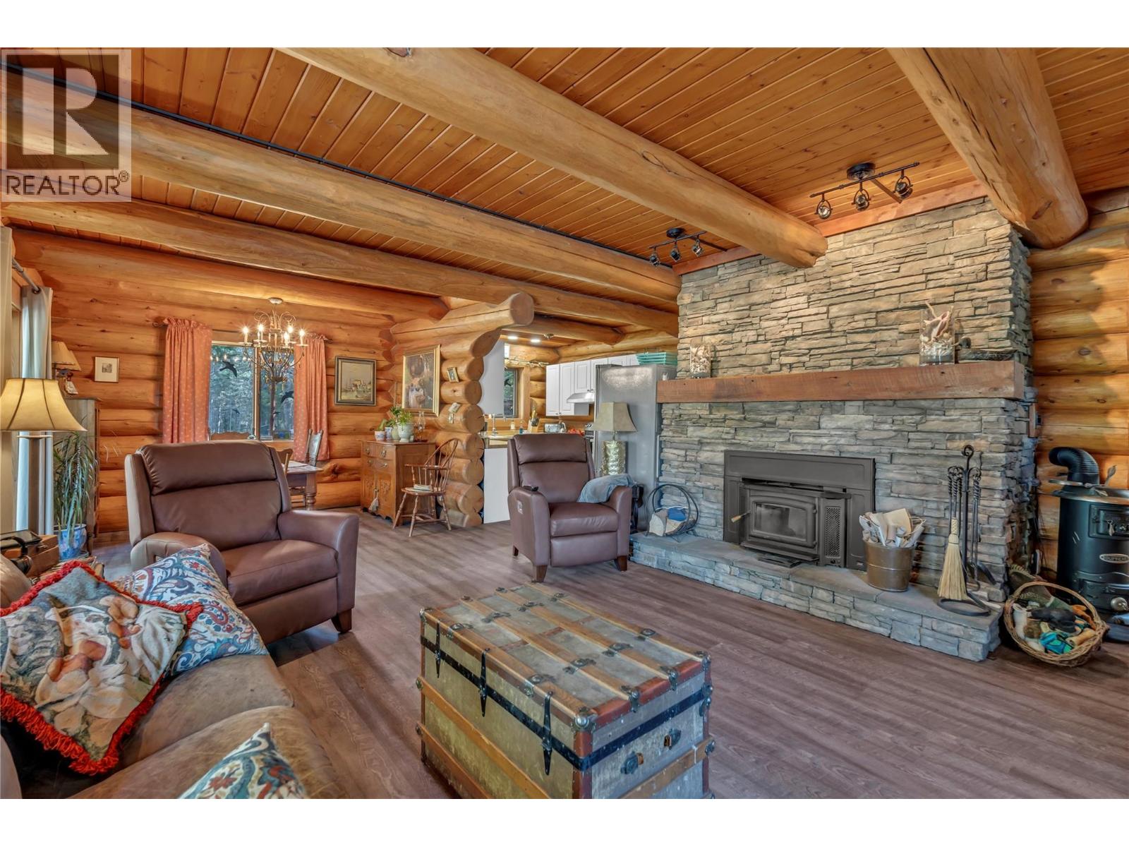 942 Copper Mountain Rd, Princeton