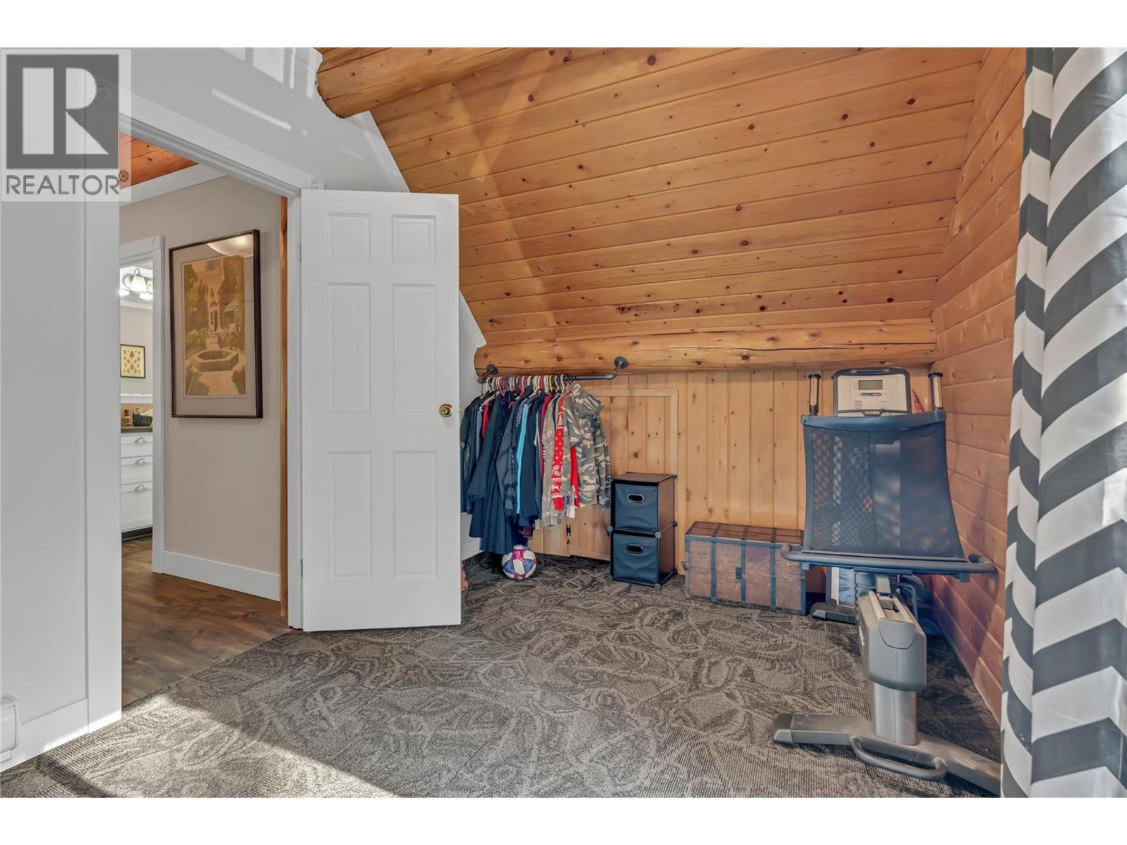 942 Copper Mountain Rd, Princeton