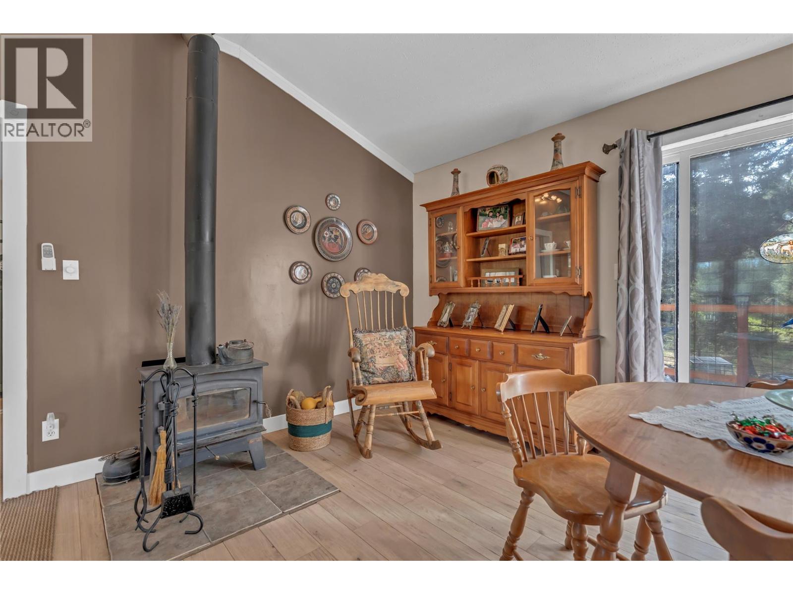 942 Copper Mountain Rd, Princeton