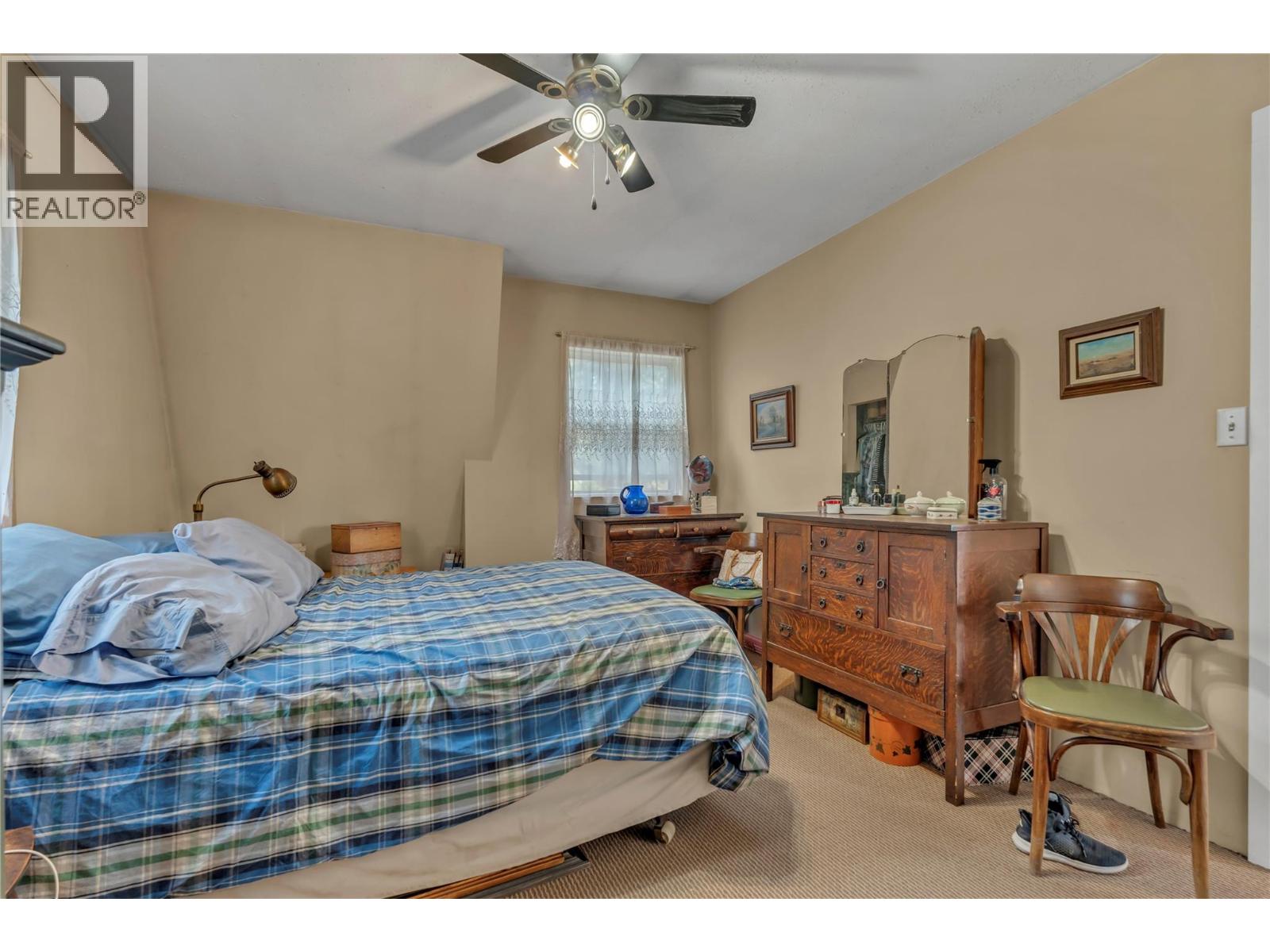 942 Copper Mountain Rd, Princeton