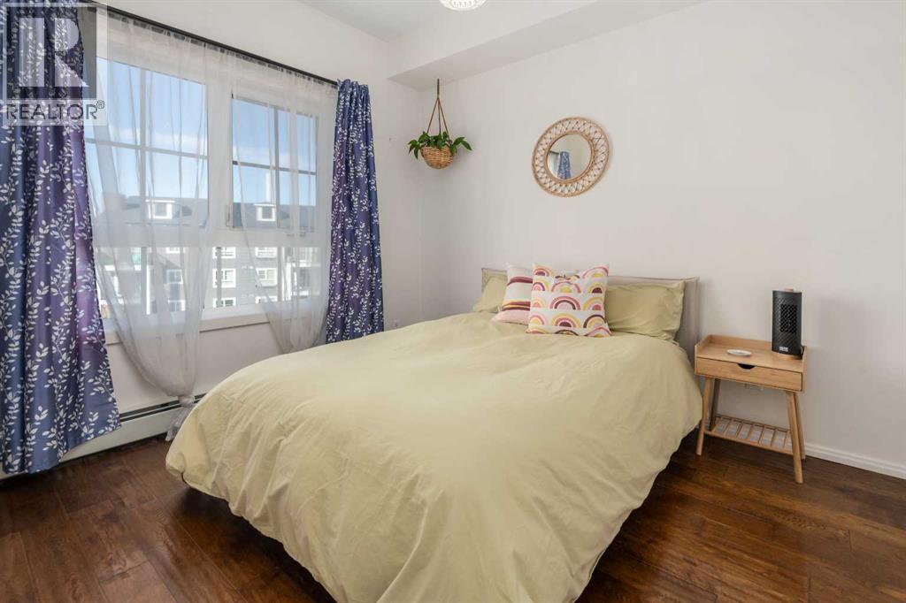 1403, 279 Copperpond Common SE photo 17