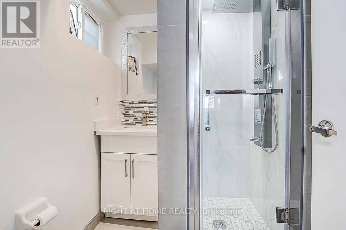 32 MACAULEY DRIVE,Markham (Aileen-Willowbrook),,