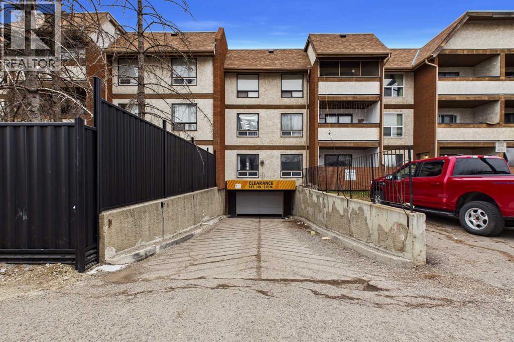 Single Family House for Sale in    Street SE Forest Lawn Calgary 