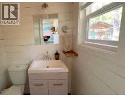 960 Somerset Lane, Savary Island, BC  Photo 8