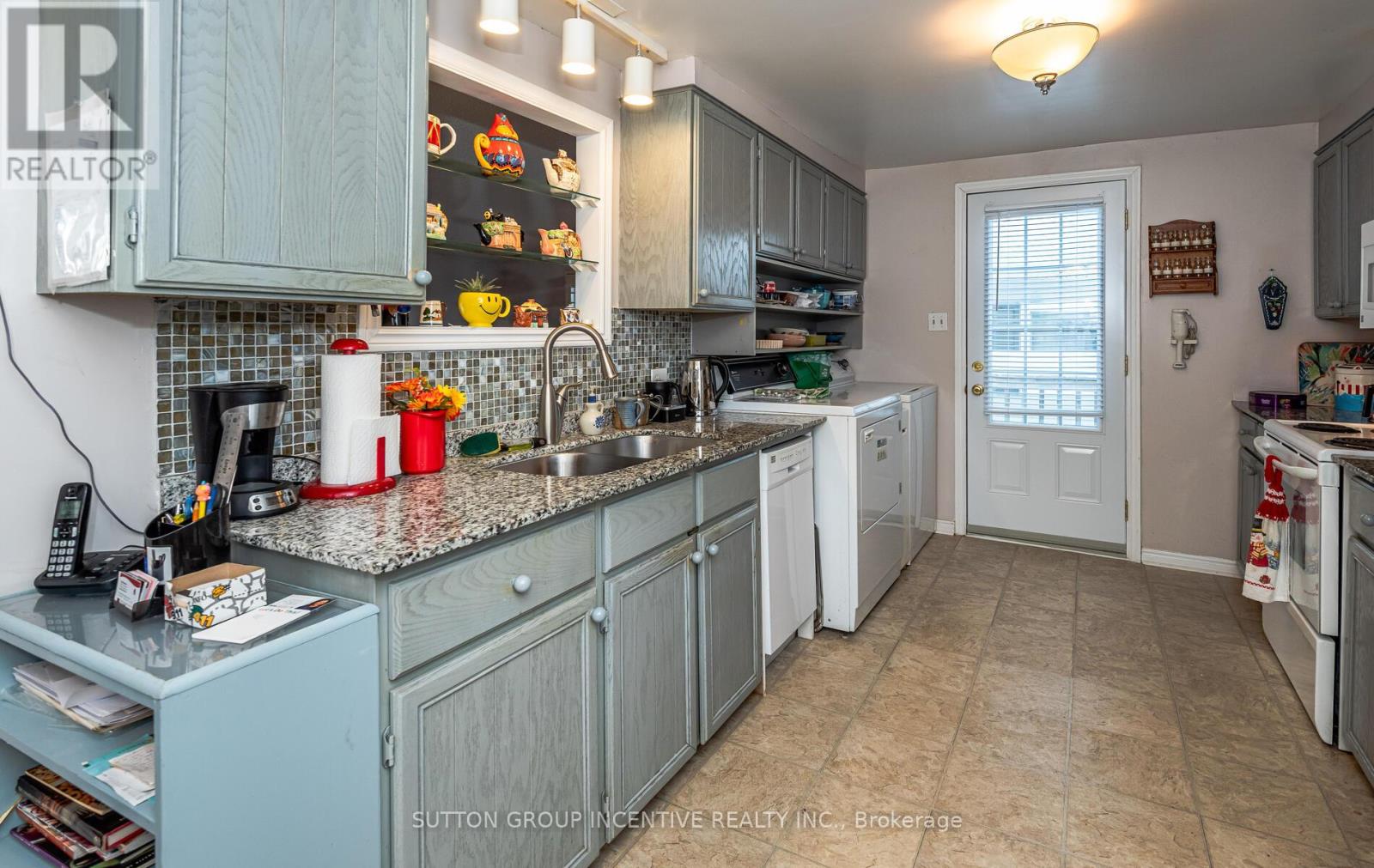 36 WEEPING WILLOW DRIVE - 7