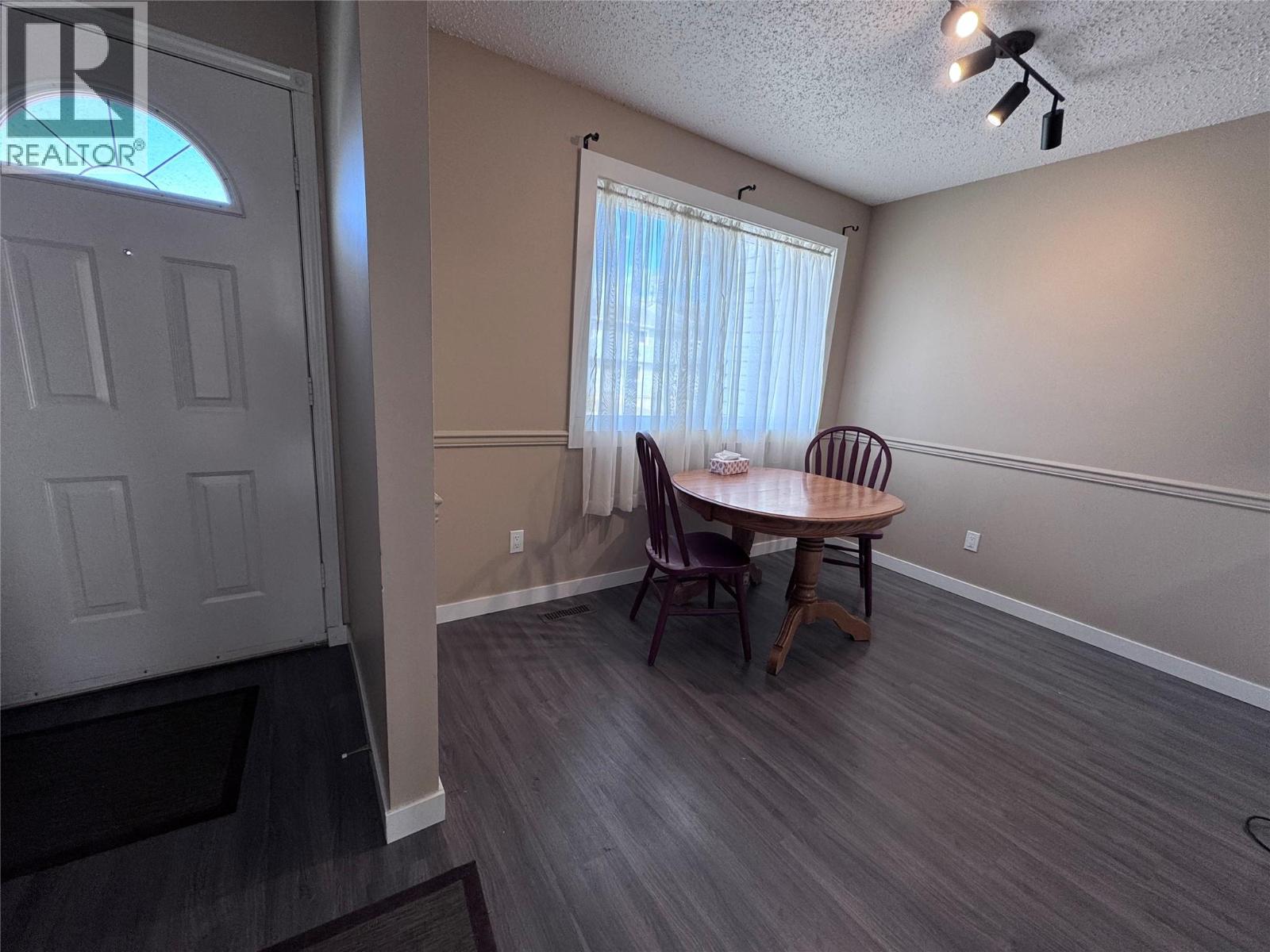 2221 3RD N Street - 5