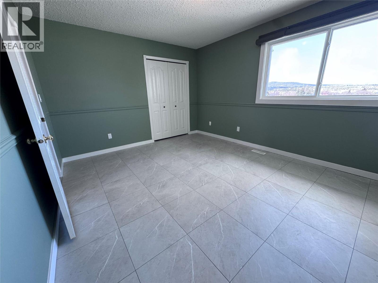 2221 3RD N Street - 15