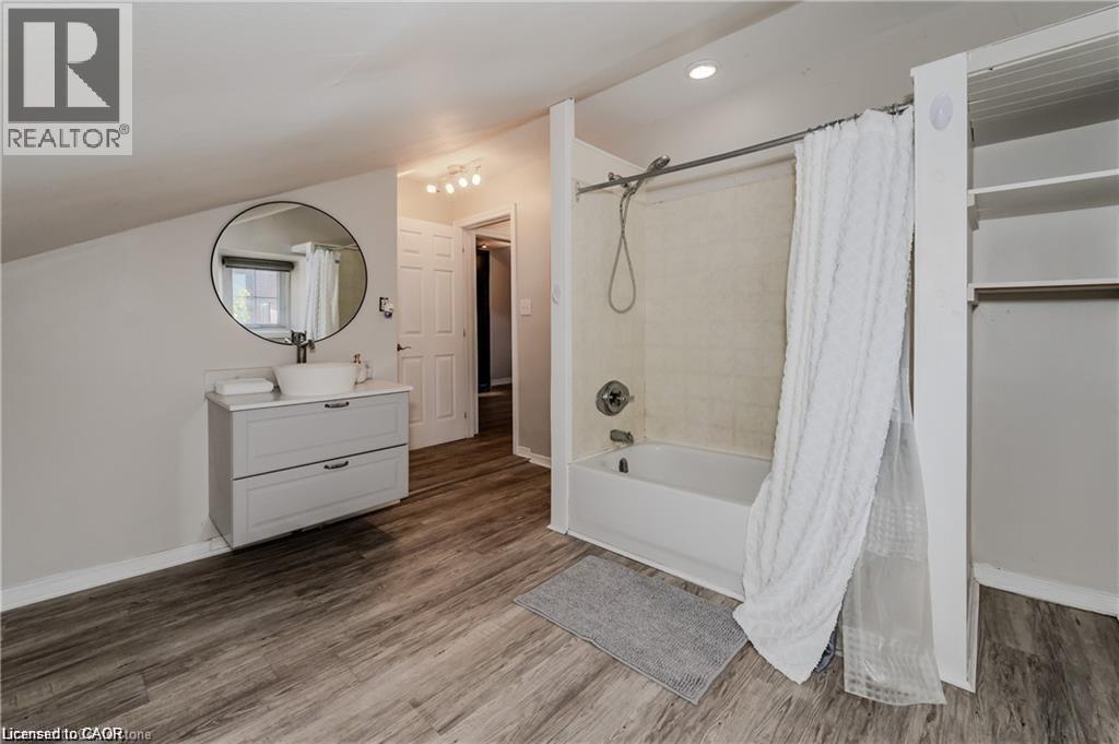 16 -18 ST ANDREWS Street, Cambridge, Ontario, N1S1M4 — Photo 41