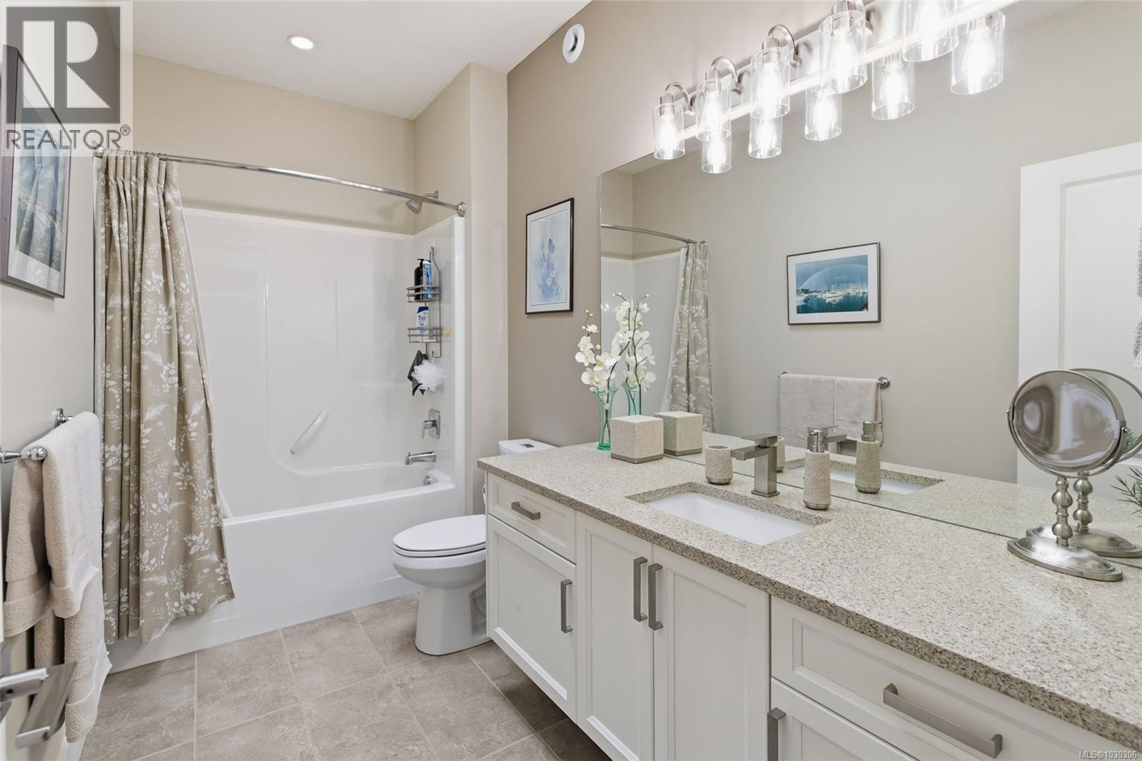 158 SKYLARK AVE - 27