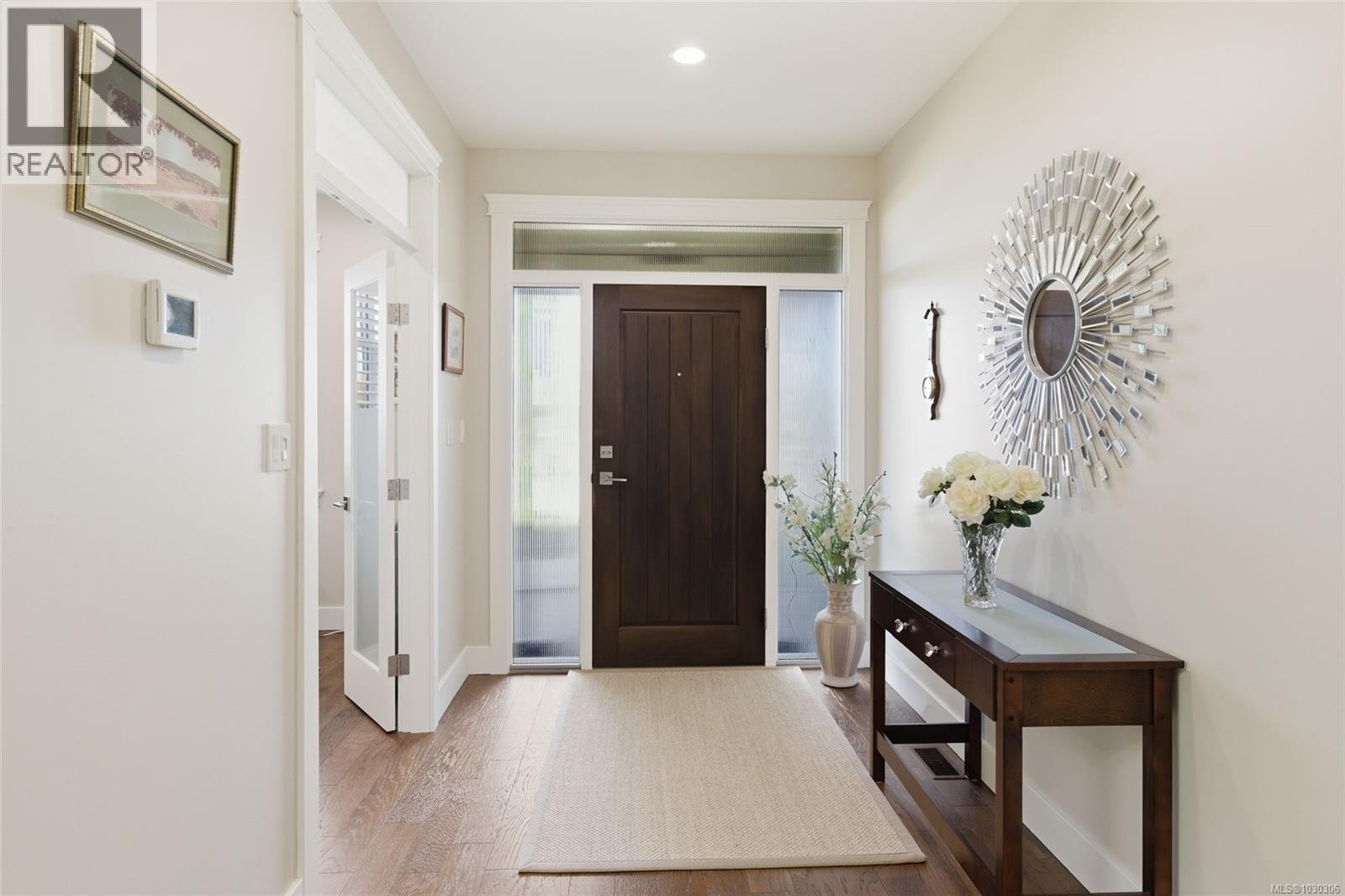 158 SKYLARK AVE - 31