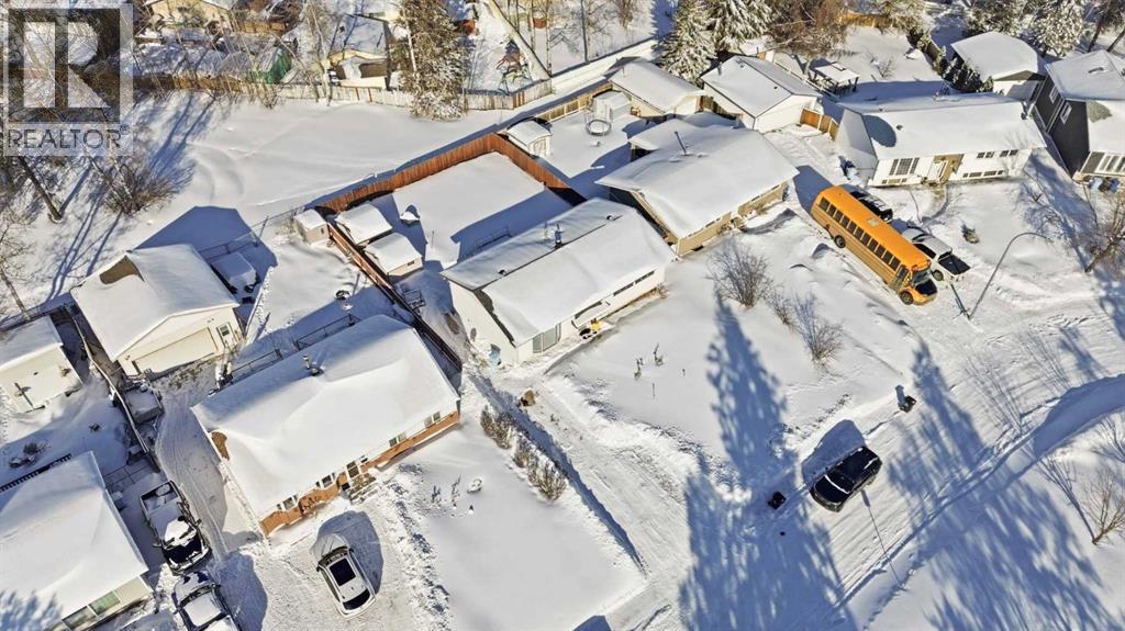 17 CLARK Crescent, Fort McMurray