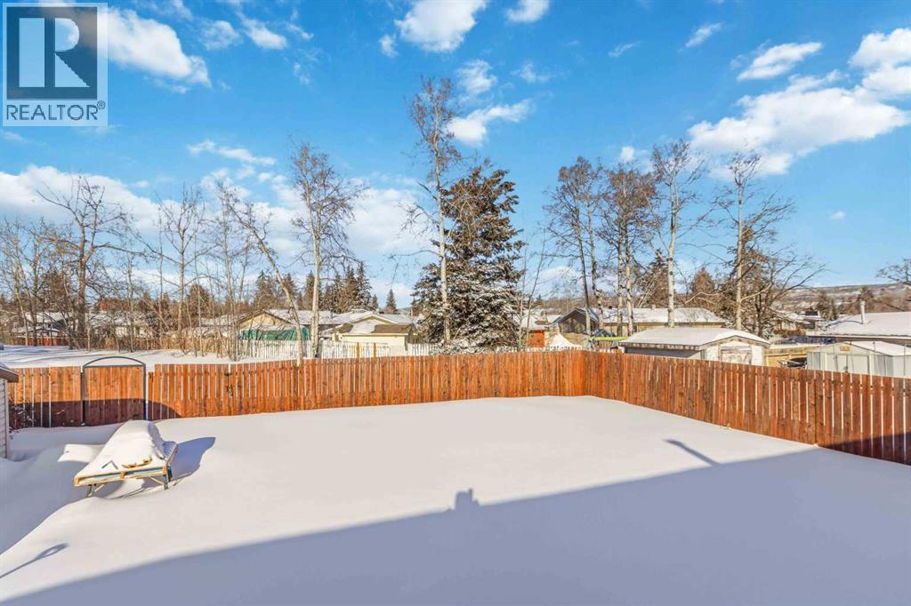 17 CLARK Crescent, Fort McMurray