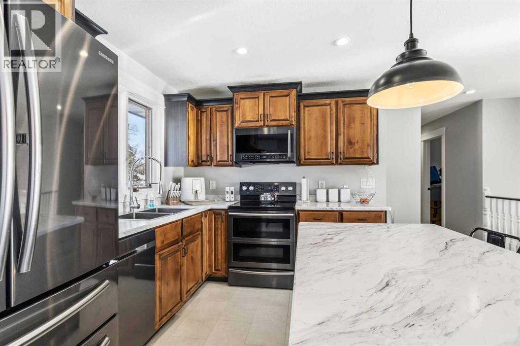 17 CLARK Crescent, Fort McMurray