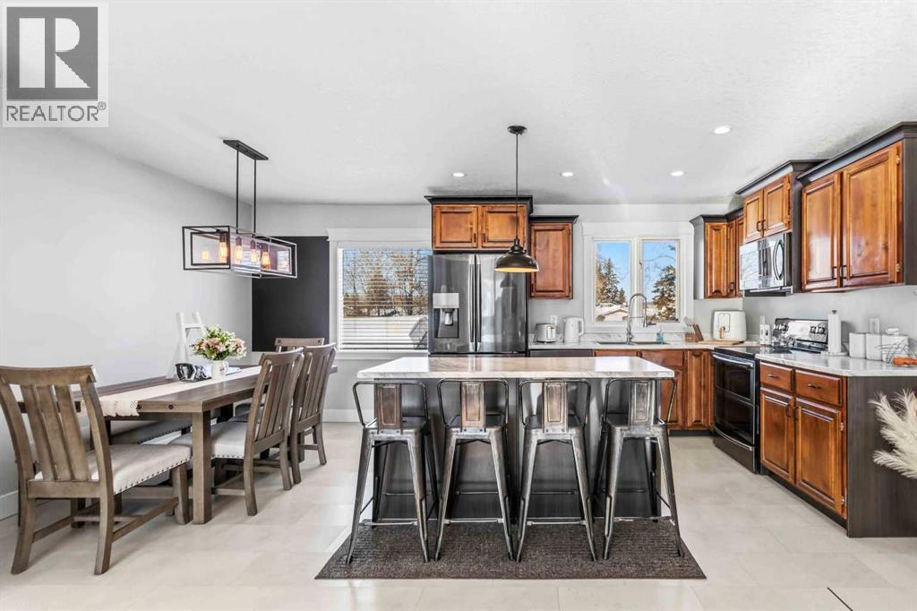 17 CLARK Crescent, Fort McMurray