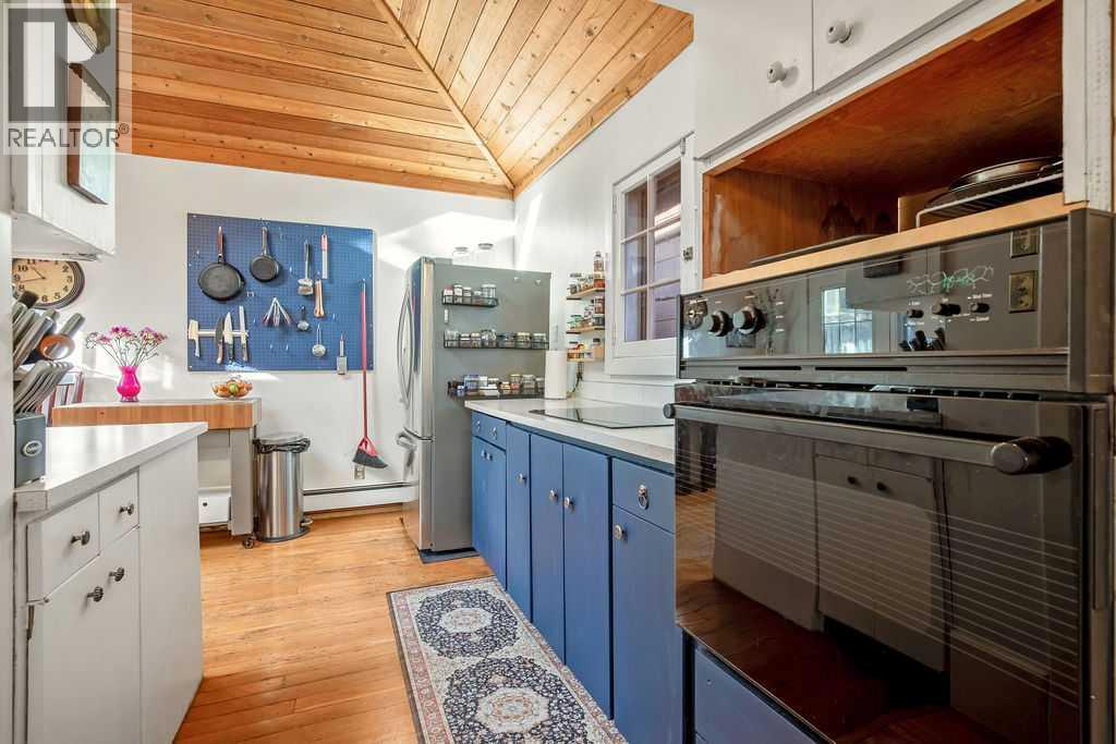 Single Family House Bungalow for Sale in  Erlton Street SW Erlton Calgary 