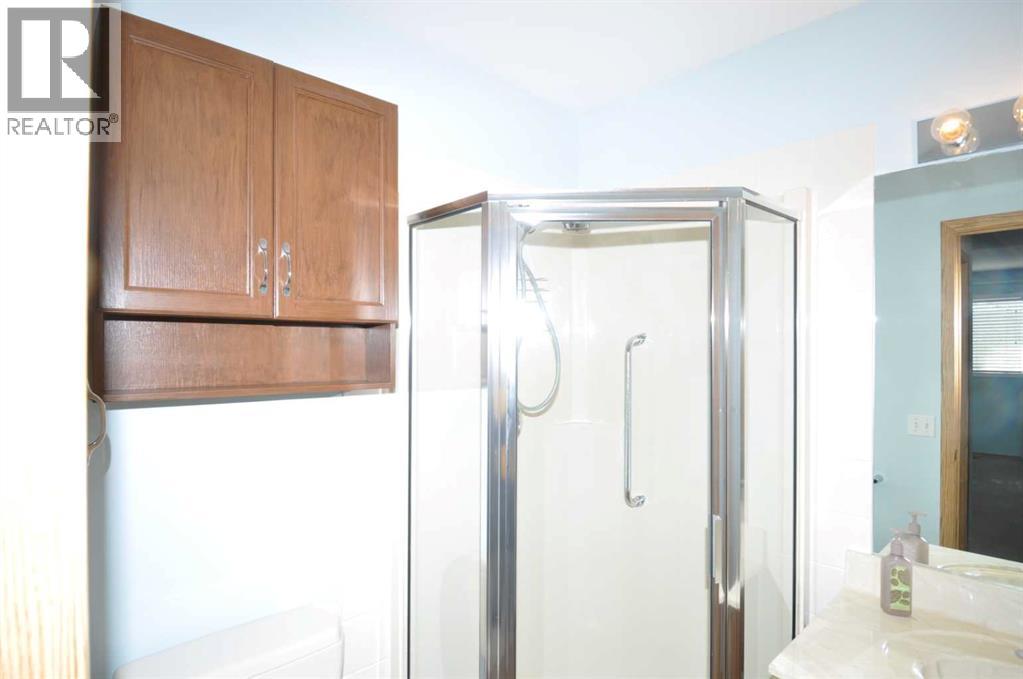 16 Edenwold Green NW, Calgary, Alberta