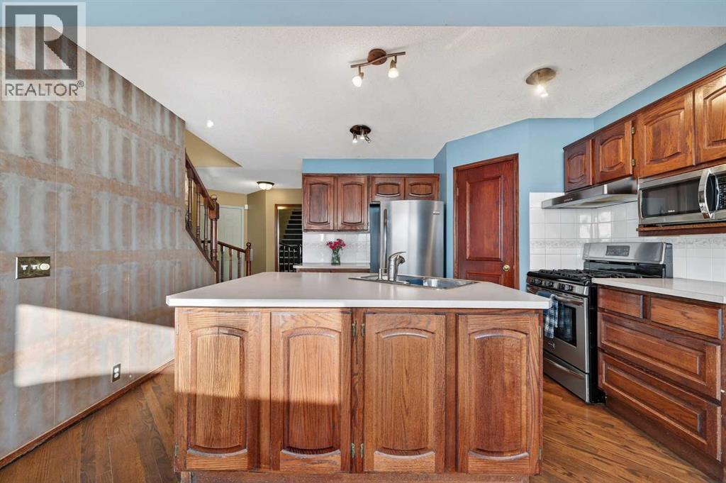 Single Family House for Sale in  Riverwood Circle SE Riverbend Calgary 