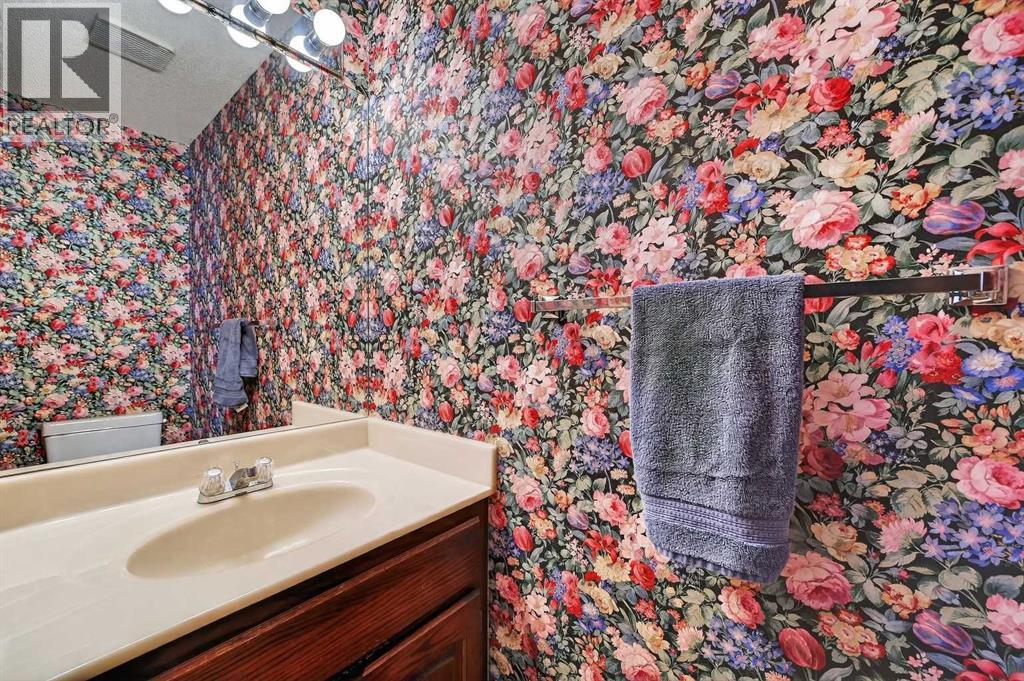 Single Family House for Sale in  Riverwood Circle SE Riverbend Calgary 