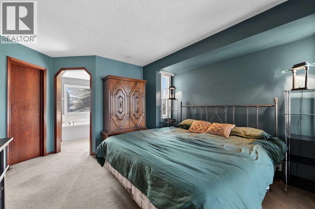 Single Family House for Sale in  Riverwood Circle SE Riverbend Calgary 