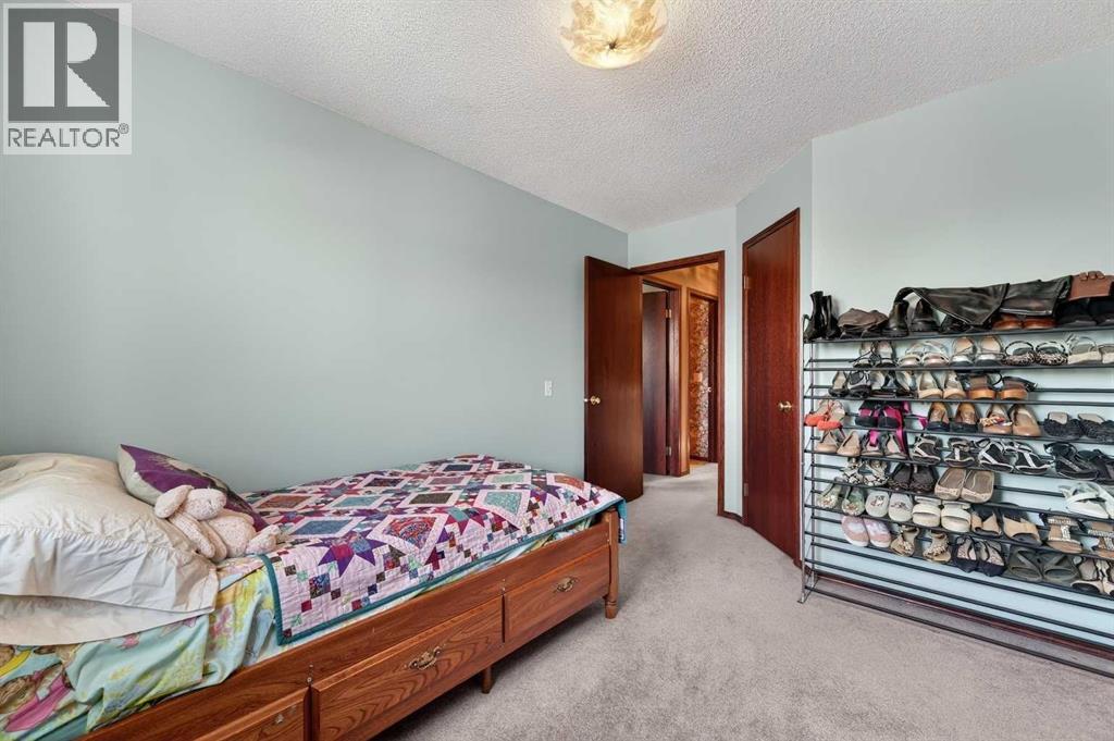 Single Family House for Sale in  Riverwood Circle SE Riverbend Calgary 