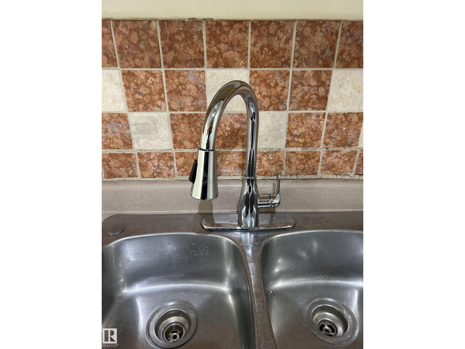 #404 10335 117 ST NW, Edmonton