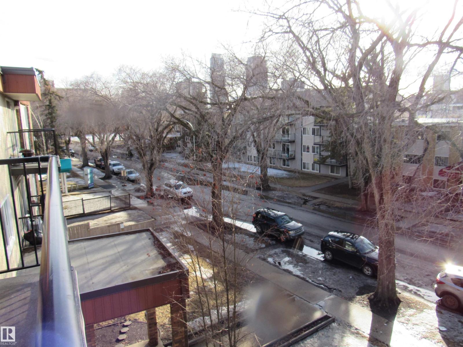 #404 10335 117 ST NW, Edmonton