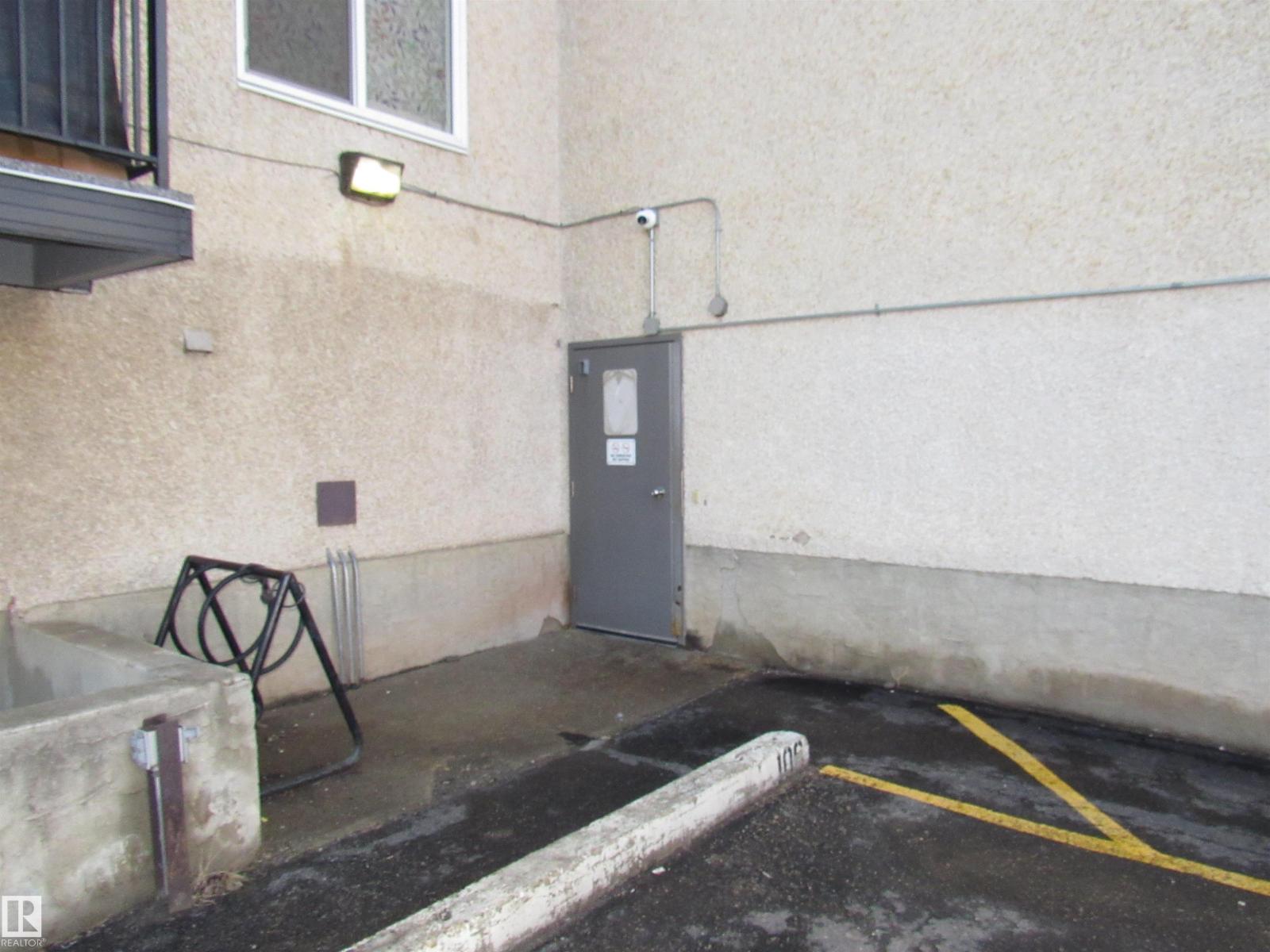 #404 10335 117 ST NW, Edmonton