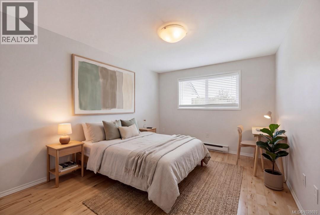 #116 724 SEA TERR - 8