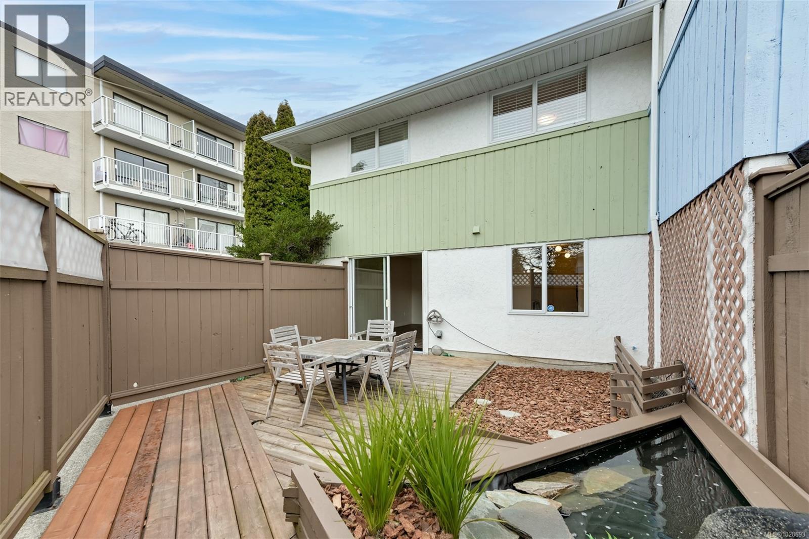 #116 724 SEA TERR - 20