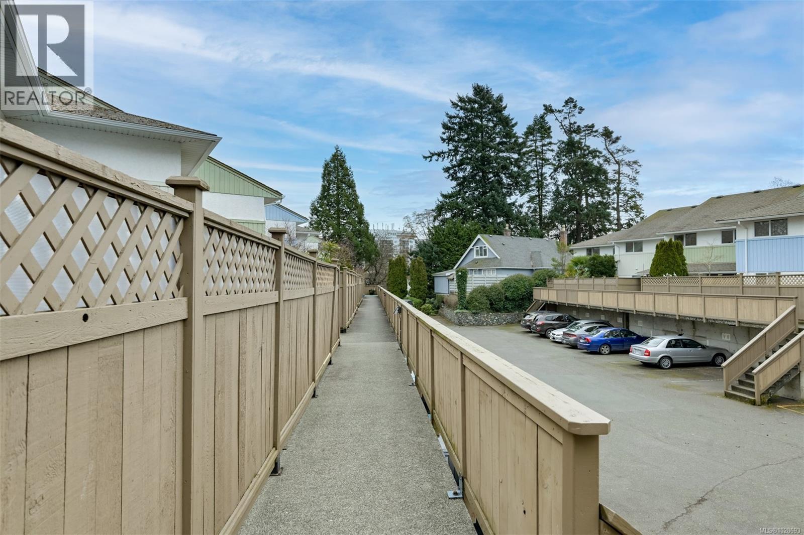 #116 724 SEA TERR - 50