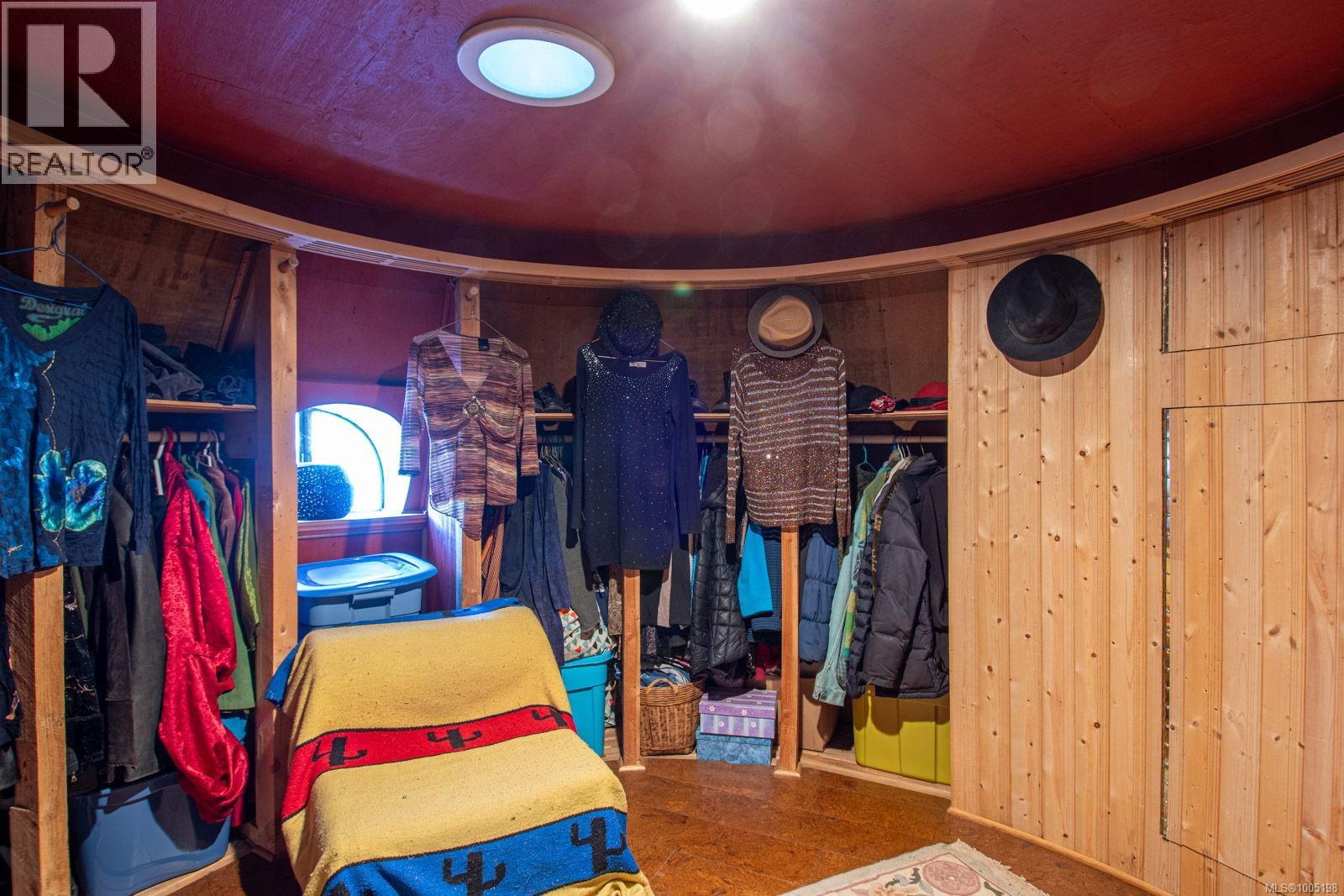 LT 1 RUXTON ISLAND - 55