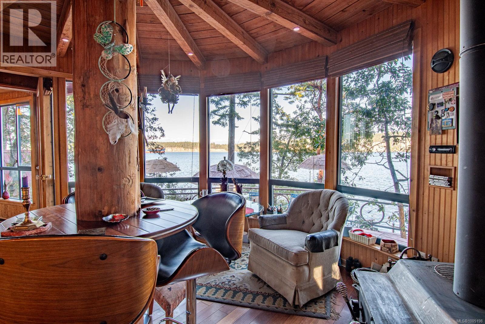 LT 1 RUXTON ISLAND - 56