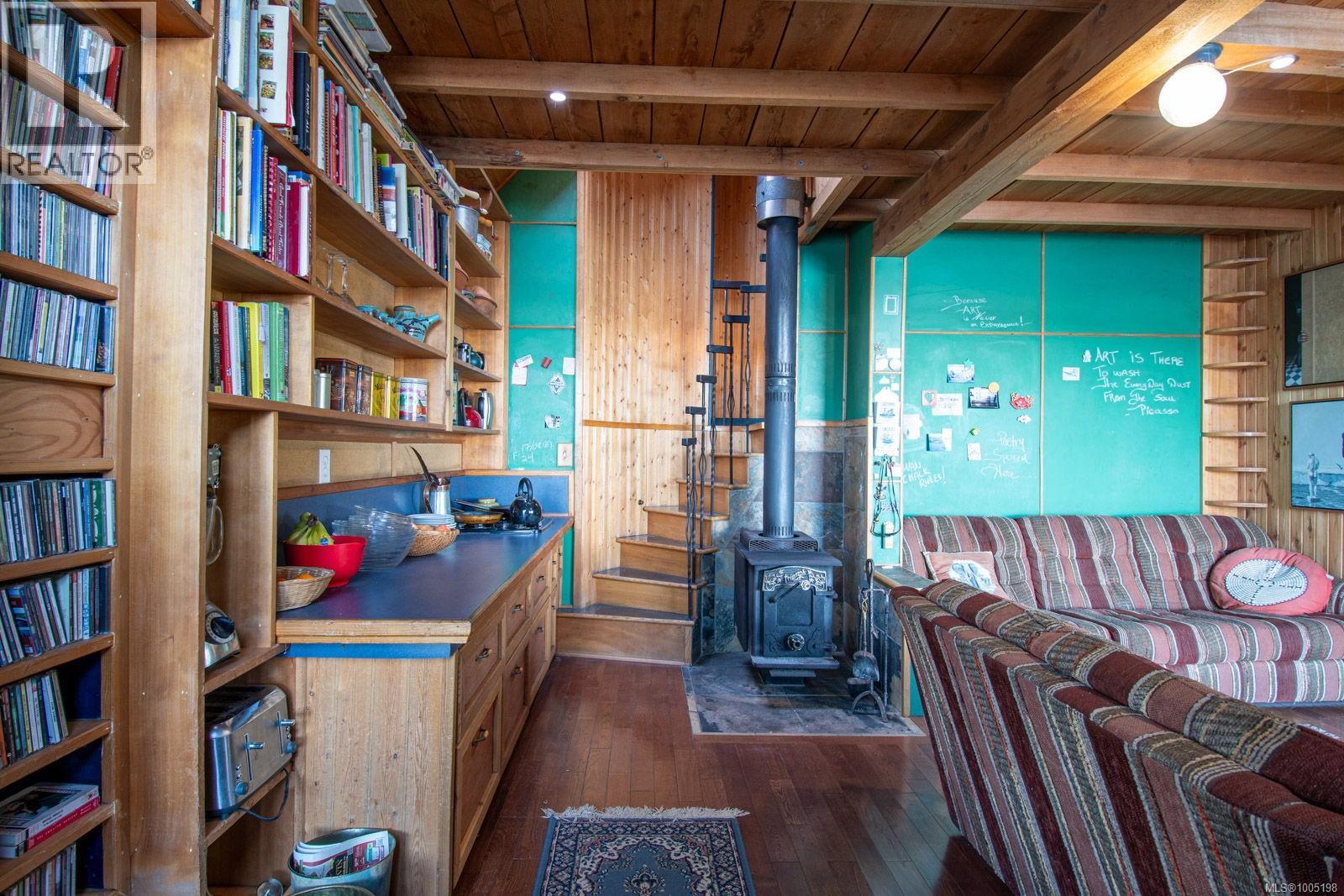 LT 1 RUXTON ISLAND - 40