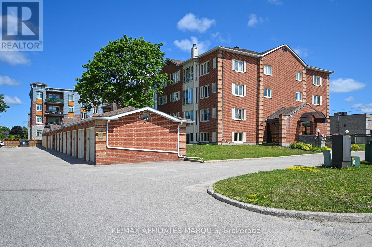 #208 10 ARMSTRONG DRIVE - 1