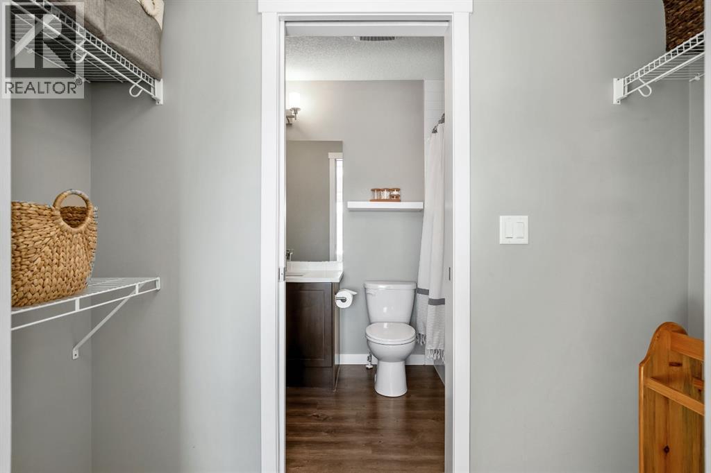 Single Family House for Sale in  Nolan Hill Drive NW Nolan Hill Calgary 