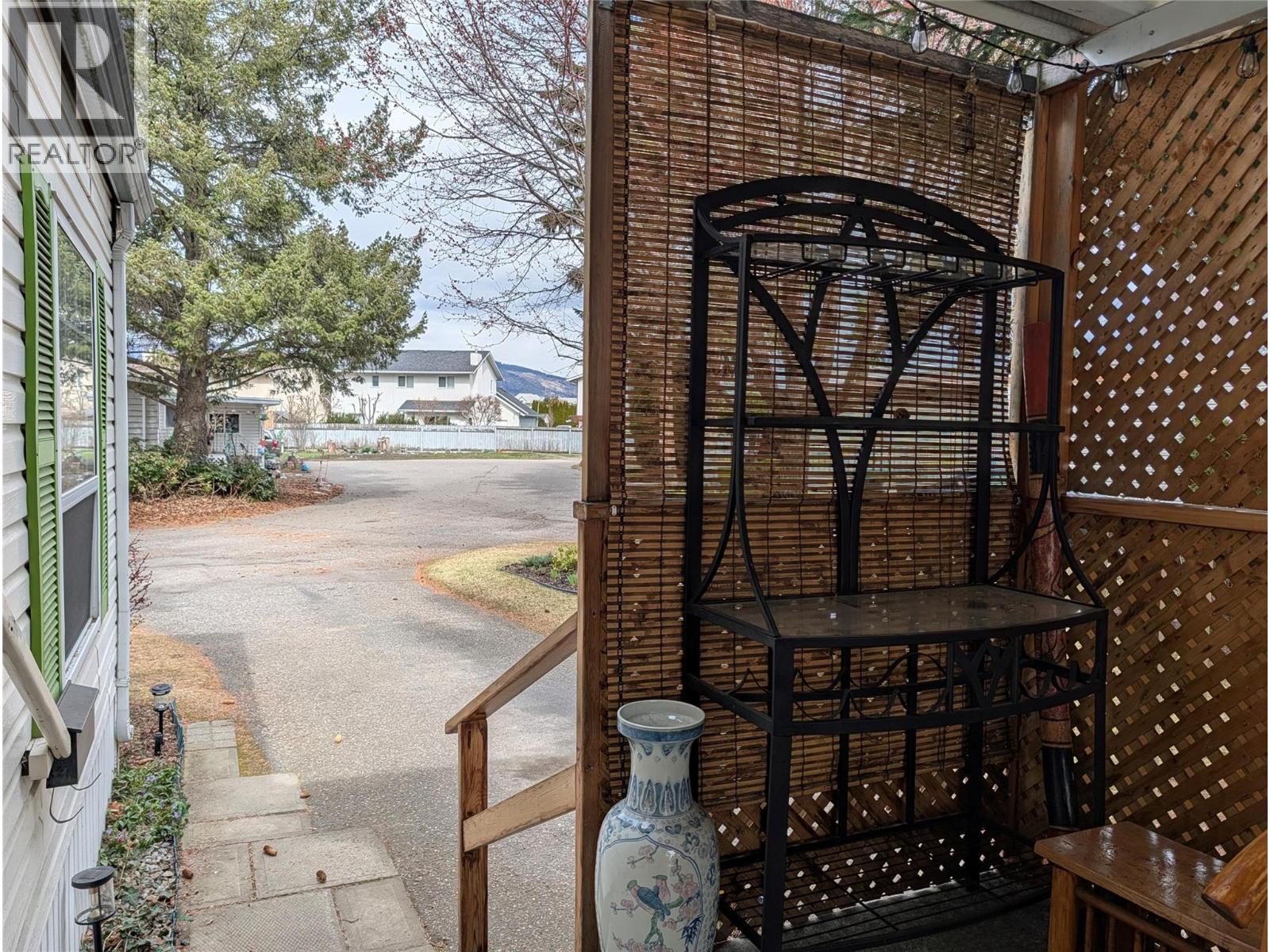 #27 3535 CASORSO ROAD - 18