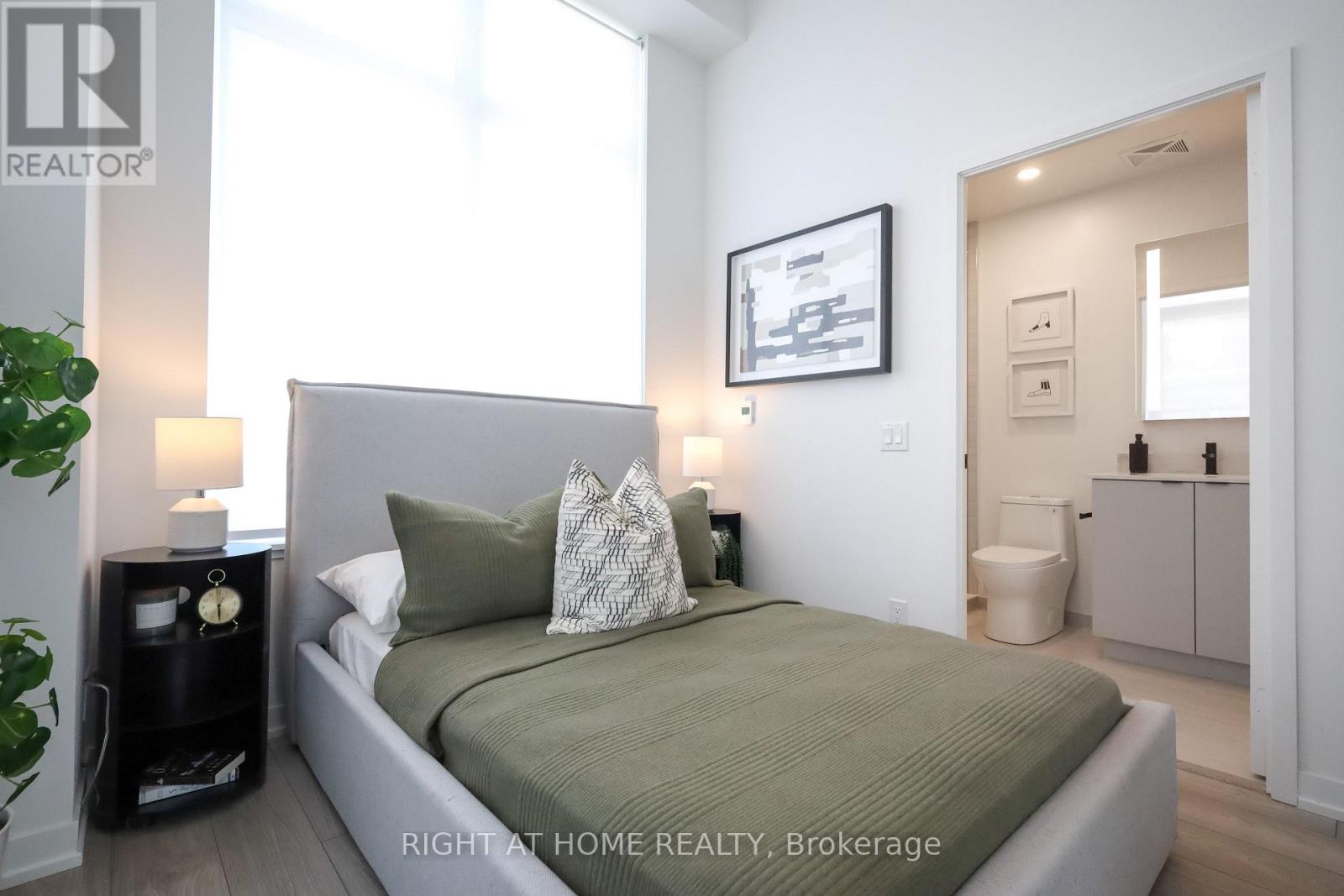 #204 285 DUFFERIN STREET - 20