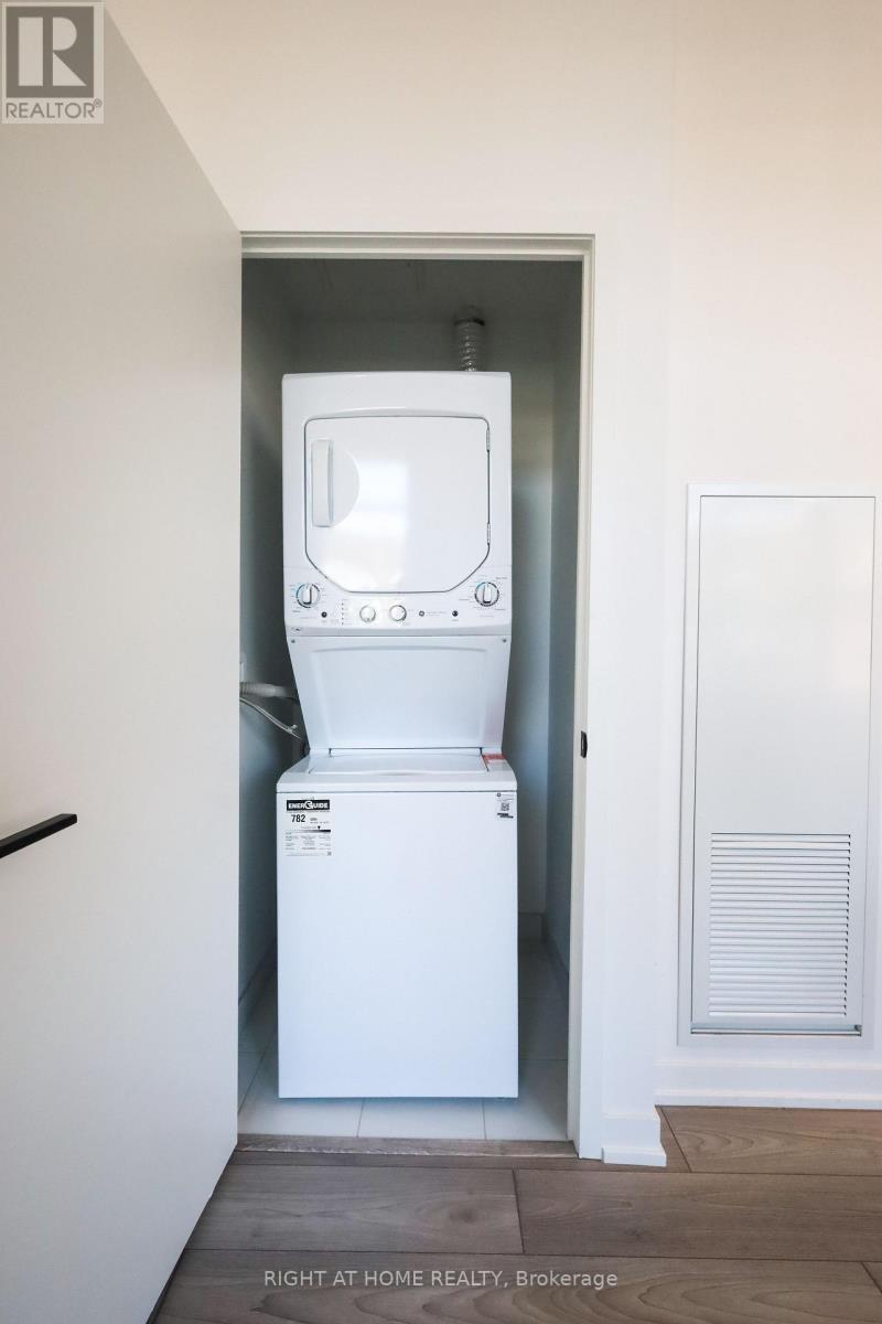 #204 285 DUFFERIN STREET - 28